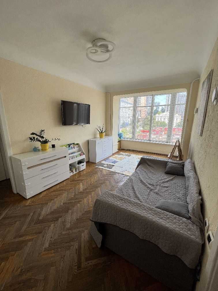 Продаж 3-кімнатної квартири 52 м², Красноармейская