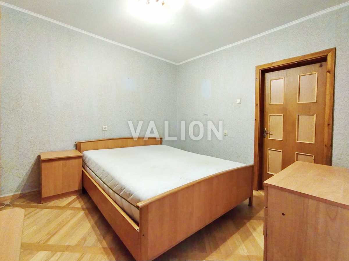 Продаж 4-кімнатної квартири 89 м², Лариси Руденко вул., 3-б