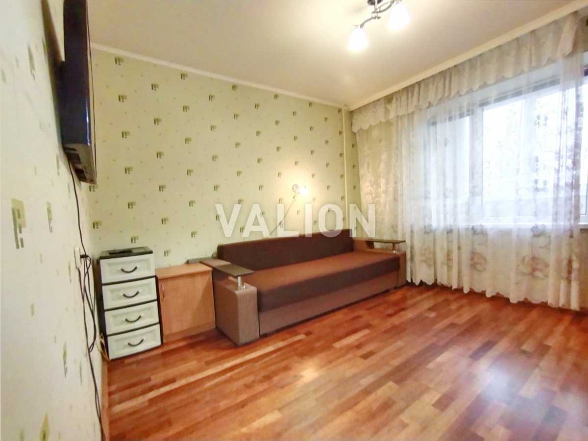 Продаж 4-кімнатної квартири 89 м², Лариси Руденко вул., 3-б