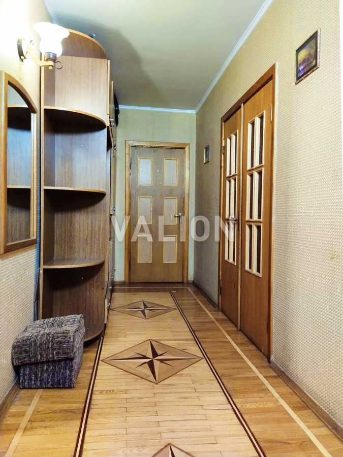 Продаж 4-кімнатної квартири 89 м², Лариси Руденко вул., 3-б