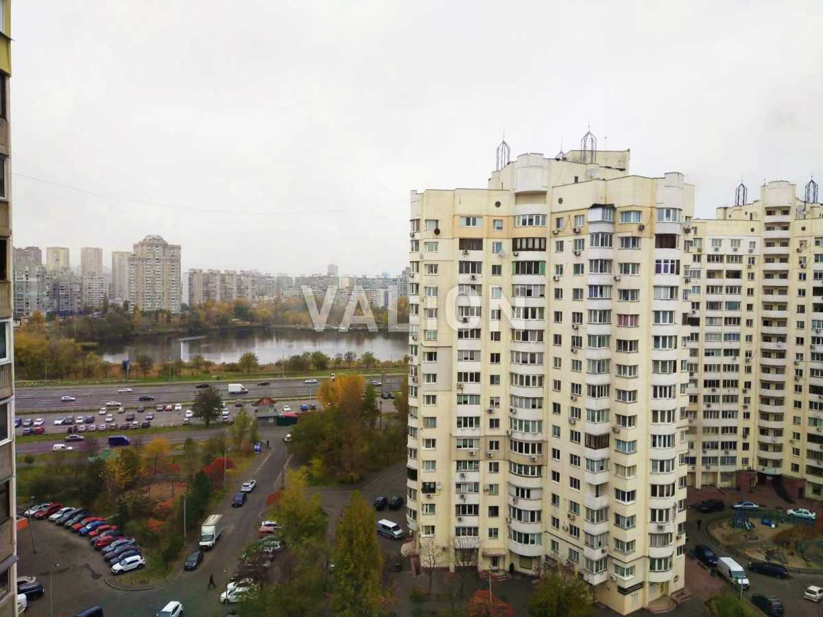 Продаж 4-кімнатної квартири 89 м², Лариси Руденко вул., 3-б