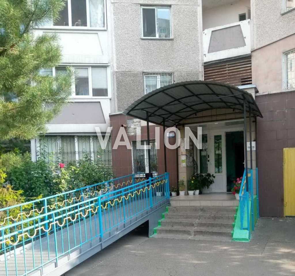 Продаж 3-кімнатної квартири 90.7 м², Вуликова вул., Милославська, 45