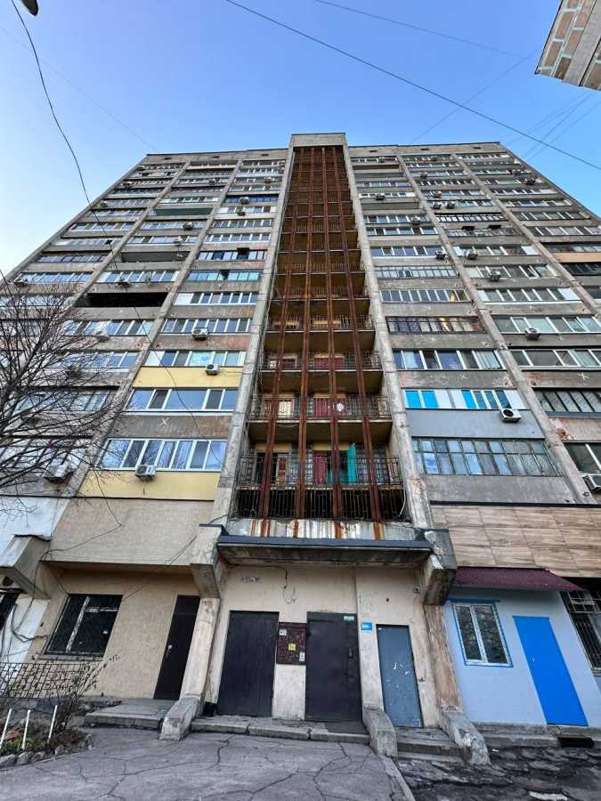 Продаж 1-кімнатної квартири 42 м², Тітова вул., 18А