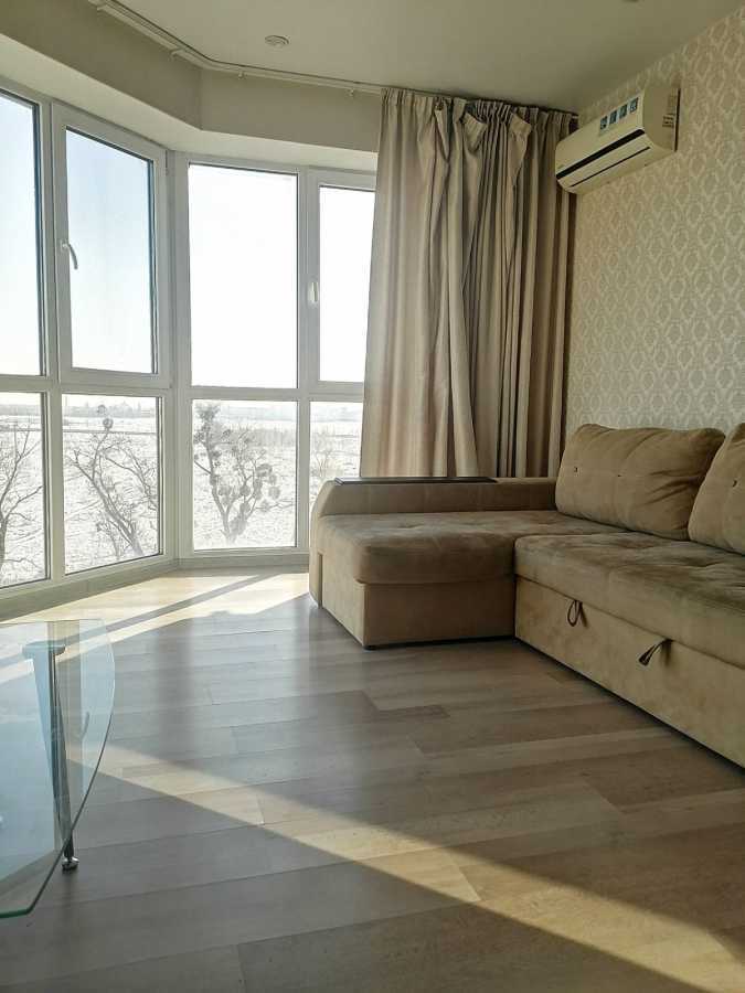 Продаж 3-кімнатної квартири 77.7 м², Соборна вул., 126/13