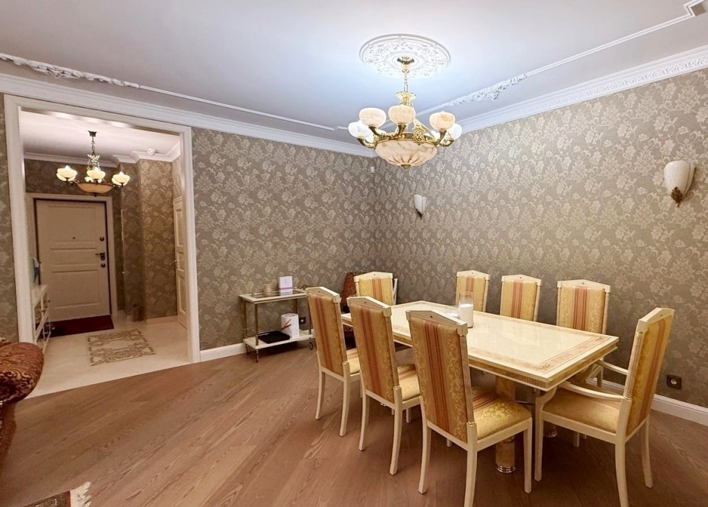 Продажа 3-комнатной квартиры 159 м², Евгения Коновальца ул., (Щорса), 44а