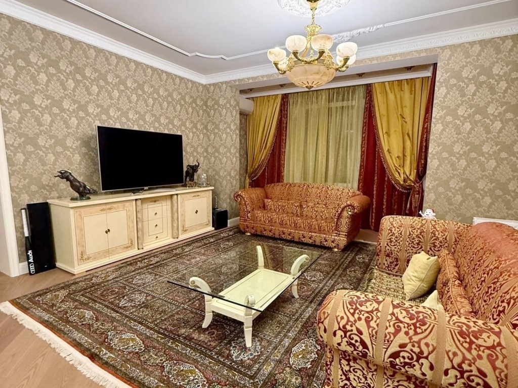 Продажа 3-комнатной квартиры 159 м², Евгения Коновальца ул., (Щорса), 44а