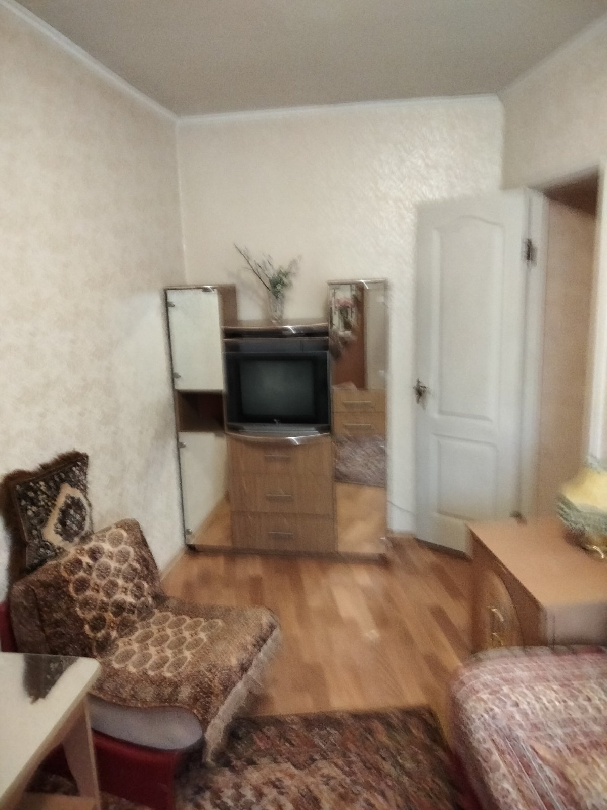 Оренда кімнати/частини квартири, Жолудєва вул., 3