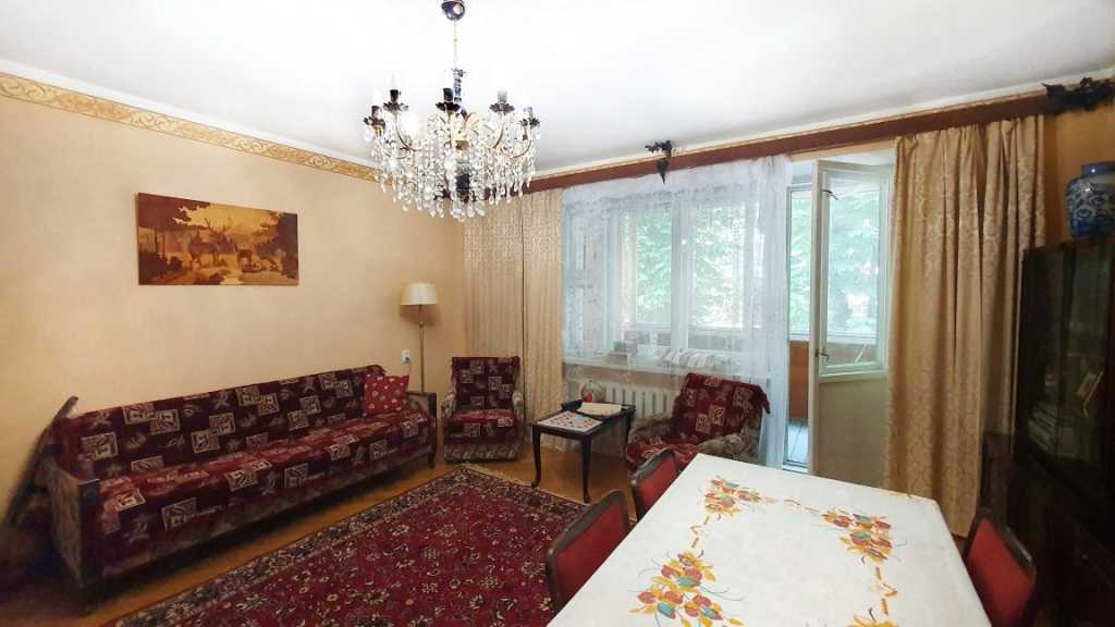 Продаж 3-кімнатної квартири 91 м², Суворова вул., 19а