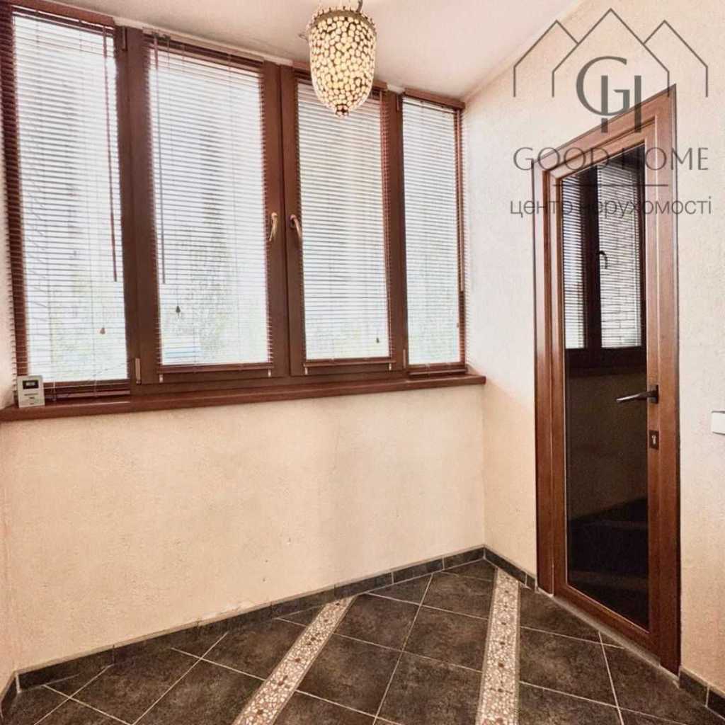 Продаж 4-кімнатної квартири 140 м², Михайла Донця вул., Драгоманова