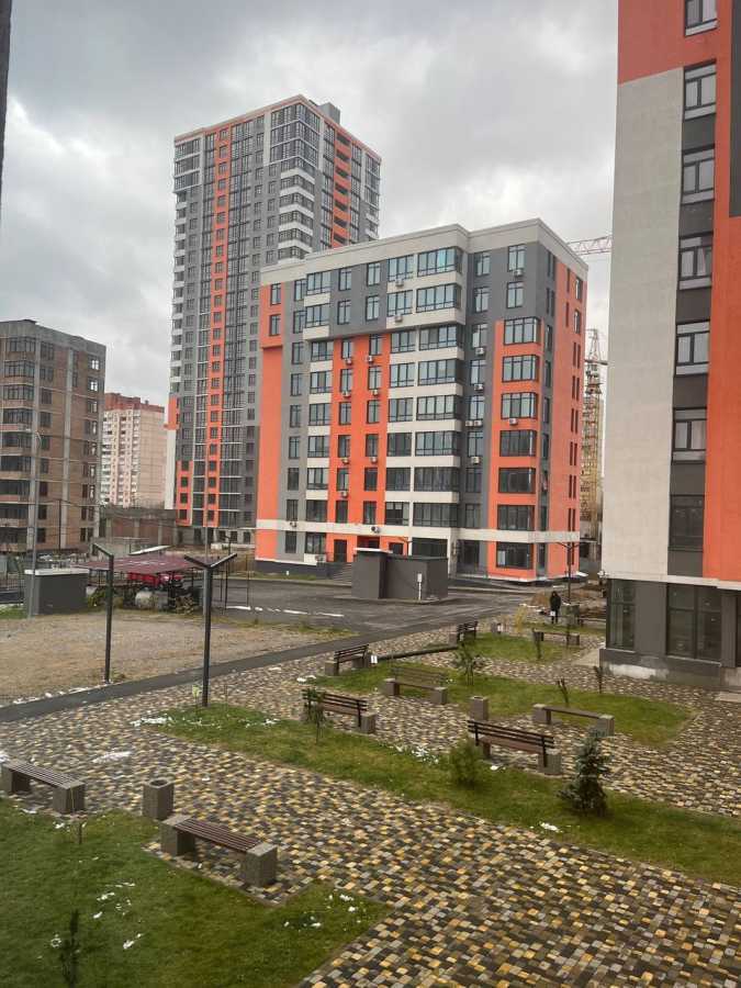 Продаж 1-кімнатної квартири 42 м², Миколи Гулака вул., 4