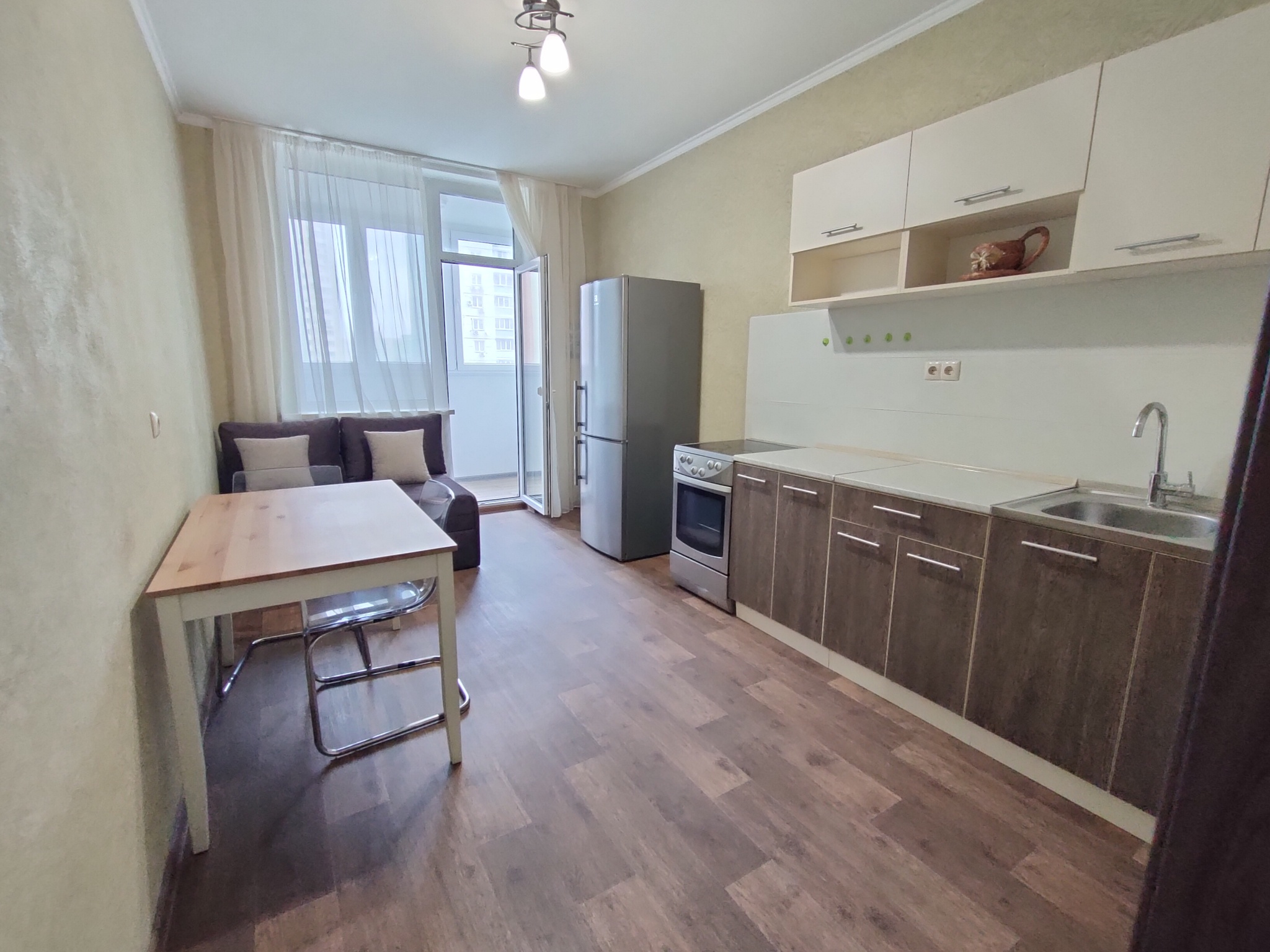 Оренда 1-кімнатної квартири 52 м², Драгоманова вул., 2