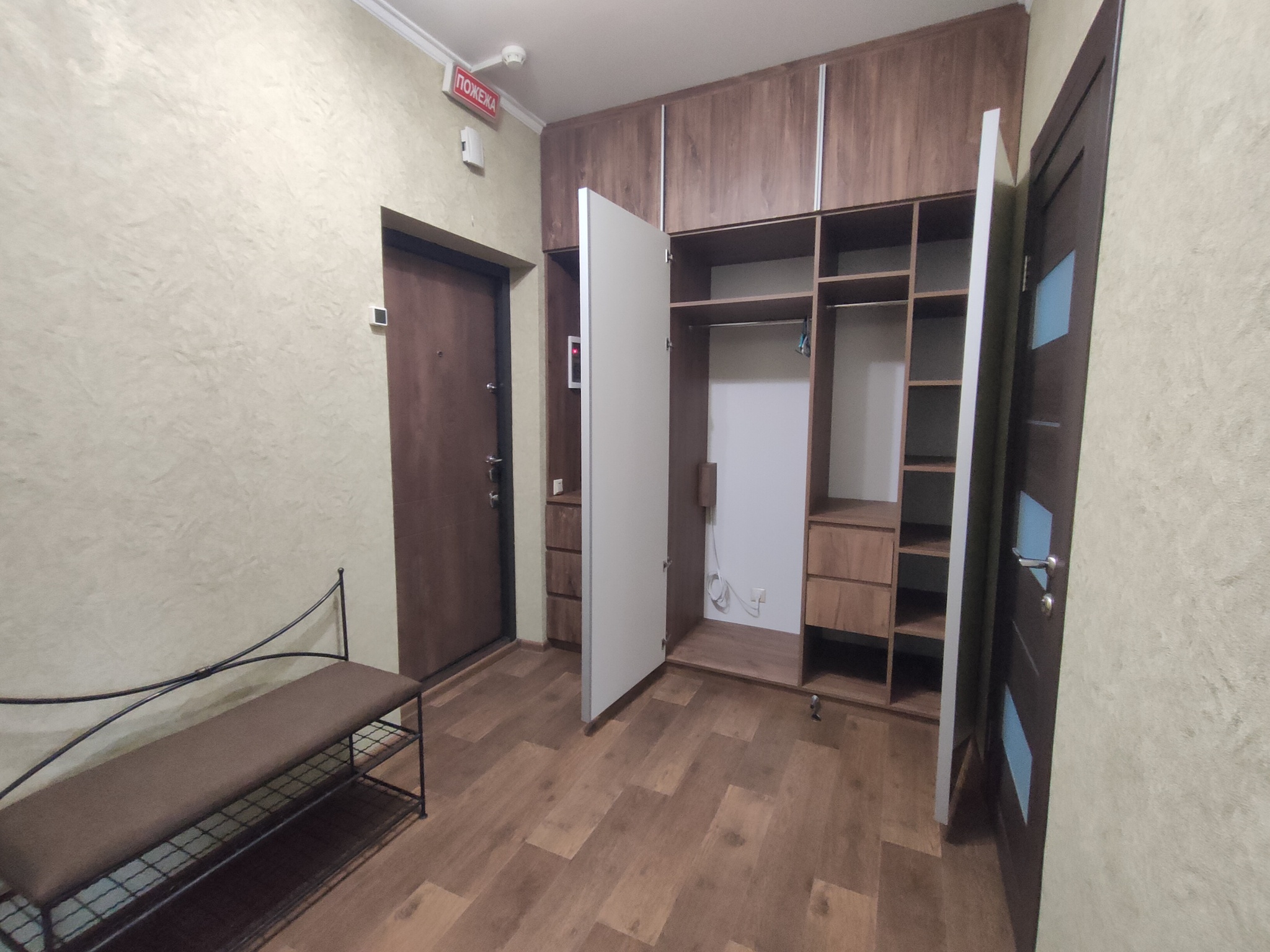 Оренда 1-кімнатної квартири 52 м², Драгоманова вул., 2