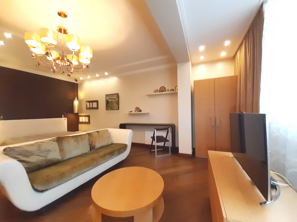 Продаж 1-кімнатної квартири 67 м², Євгена Коновальця вул., (Щорса), 44 а