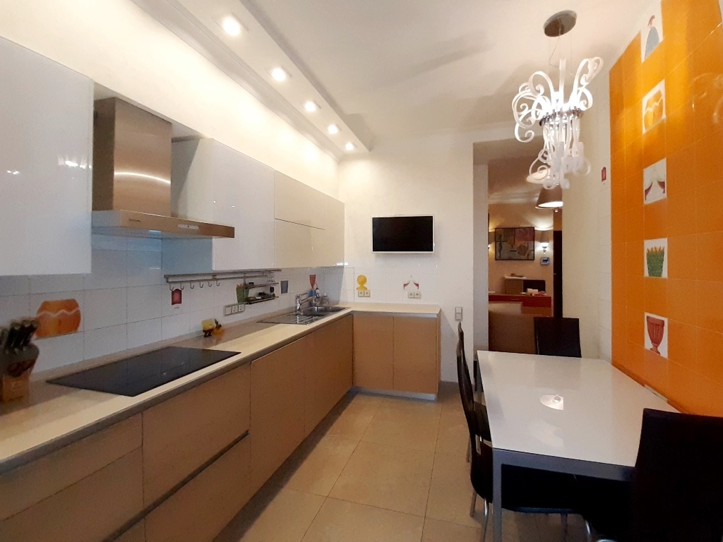 Продаж 1-кімнатної квартири 67 м², Євгена Коновальця вул., (Щорса), 44 а