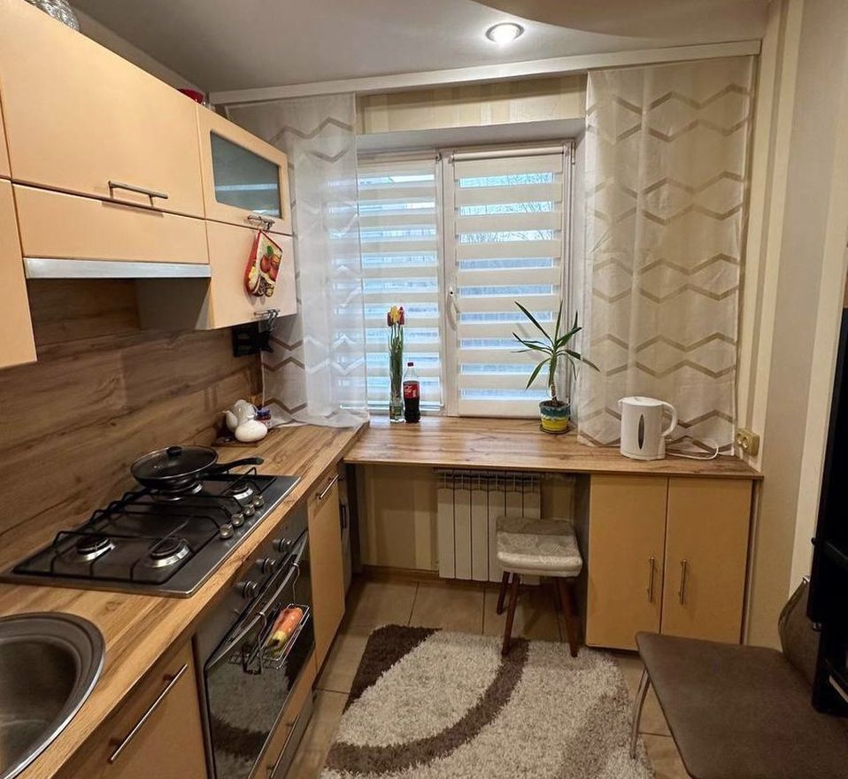Продажа 3-комнатной квартиры 64 м², Крушельницкой пер., 7