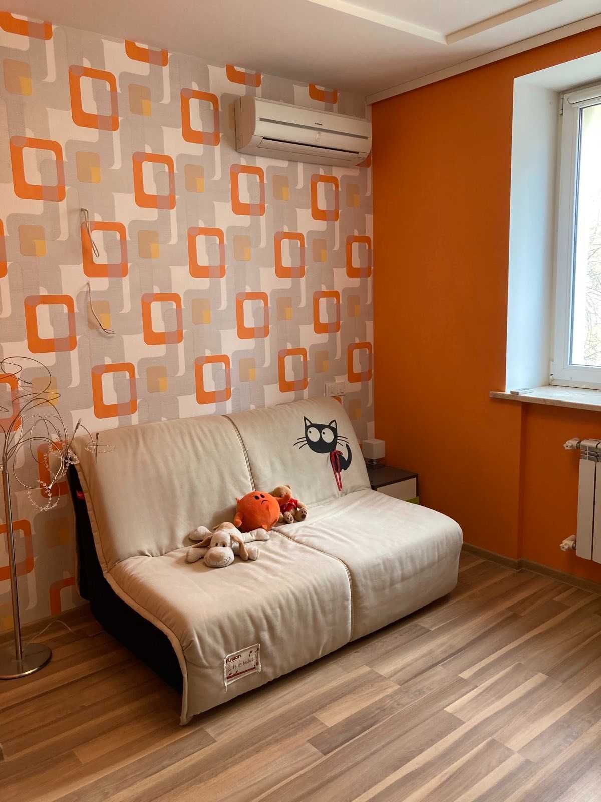 Продажа 2-комнатной квартиры 56 м²