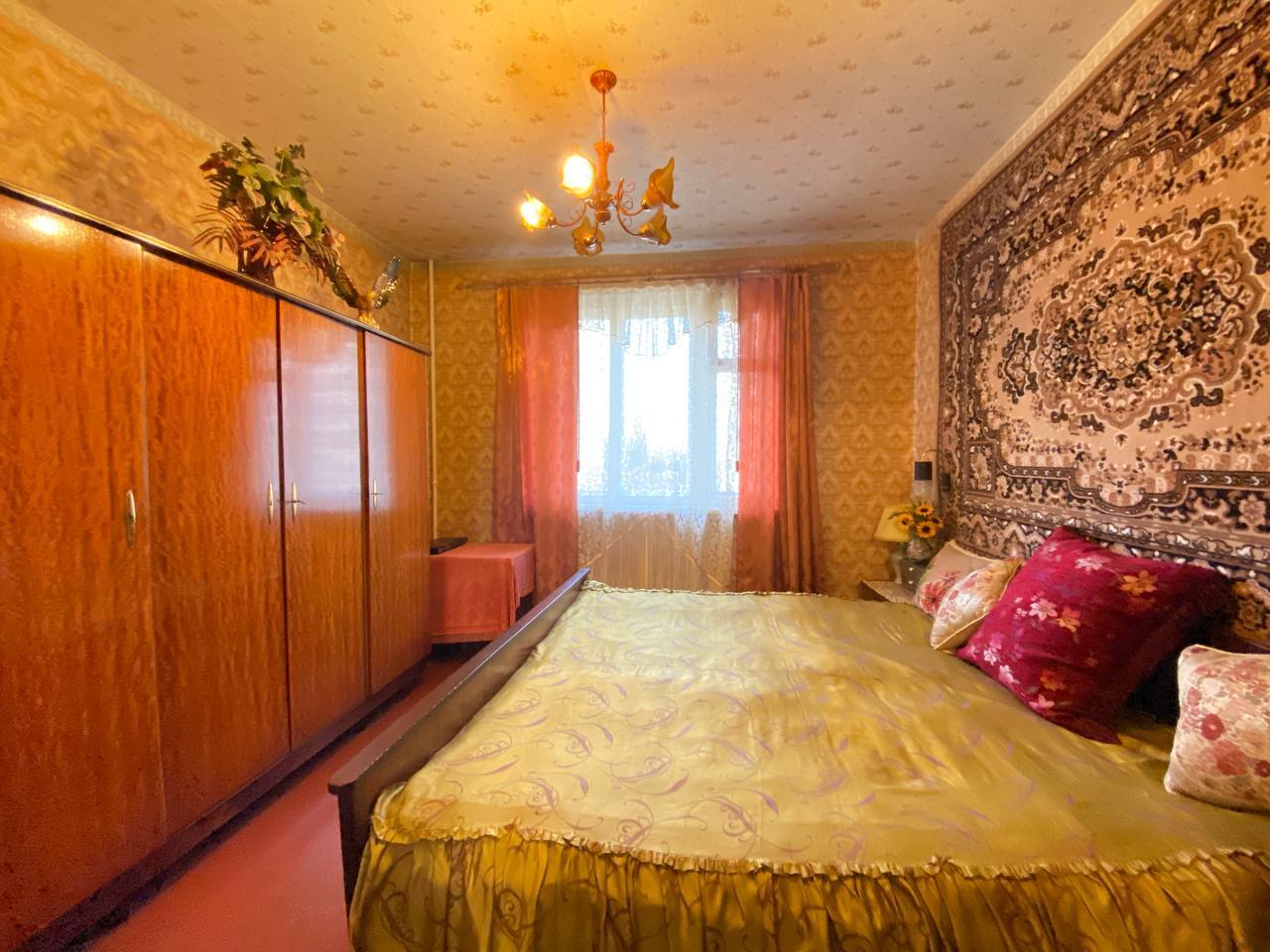 Продаж 3-кімнатної квартири 71.8 м²