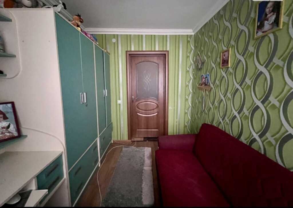 Продаж 3-кімнатної квартири 53.4 м², Чорновола вул.