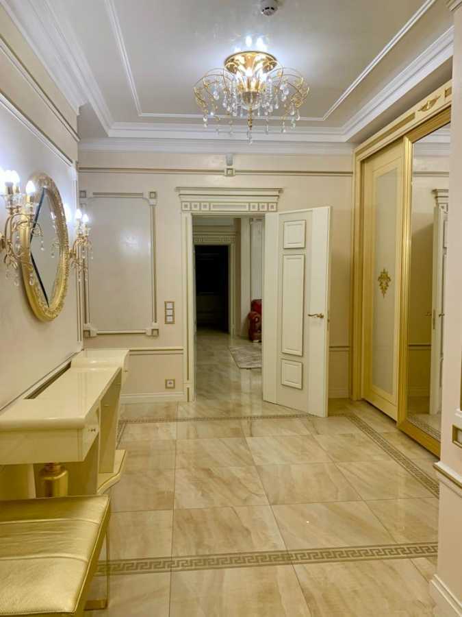 Продажа 4-комнатной квартиры 250 м², Леси Украинки бул., 7Б