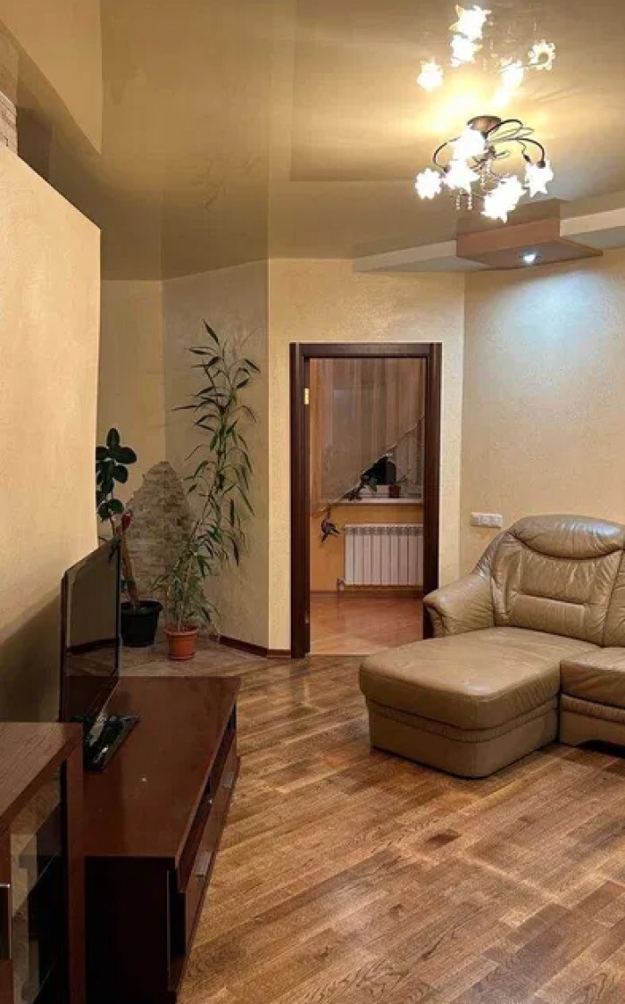 Продаж 3-кімнатної квартири 94 м², Княжий Затон вул., 21