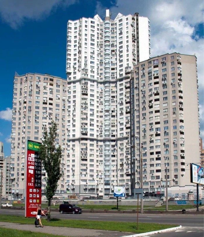 Продаж 3-кімнатної квартири 94 м², Княжий Затон вул., 21