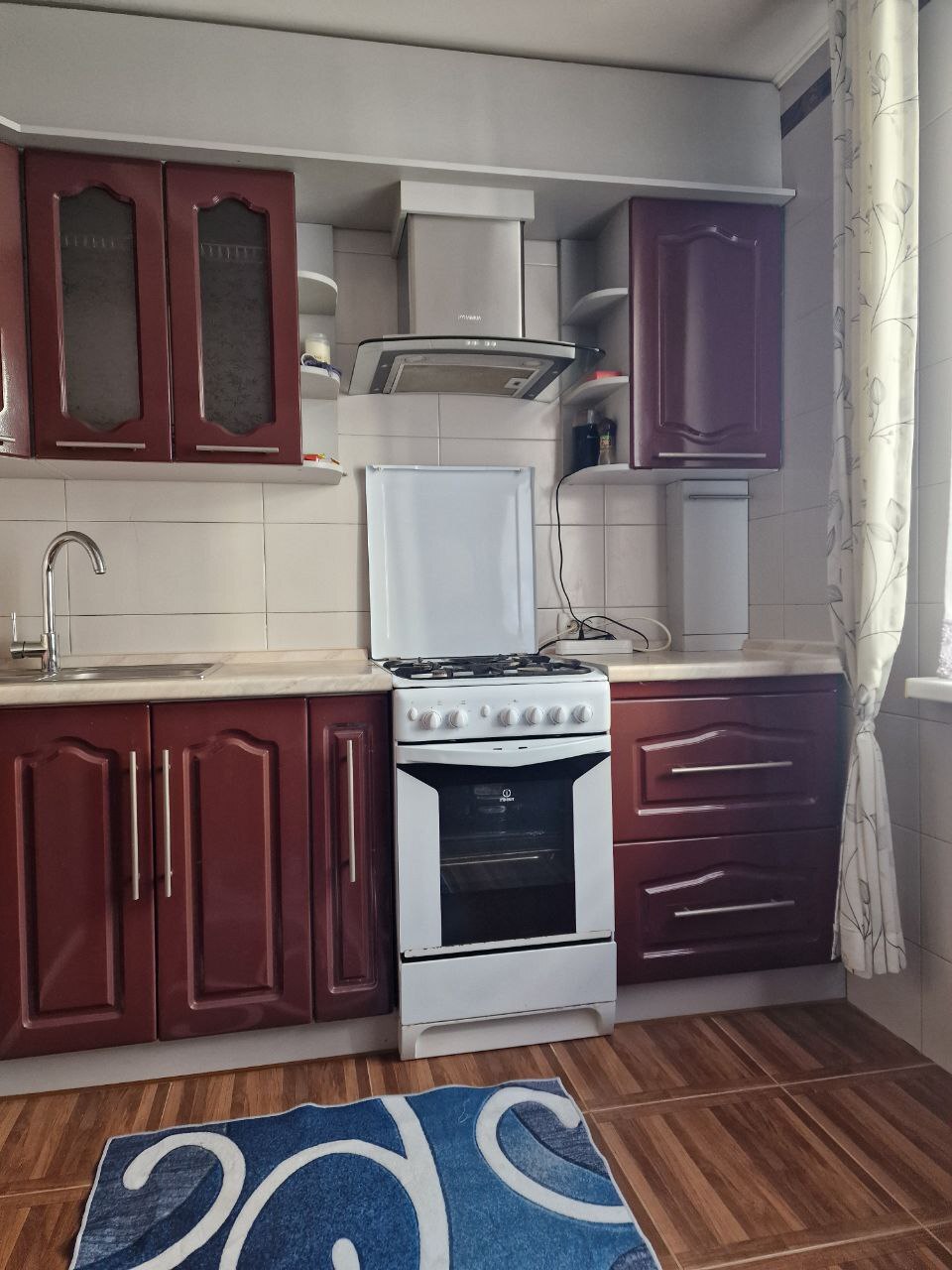 Продаж 3-кімнатної квартири 76 м², Дарницька вул., 9