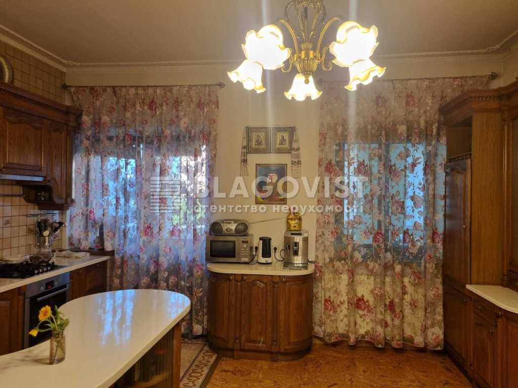 Продажа дома 450 м², Осинки ул., 7