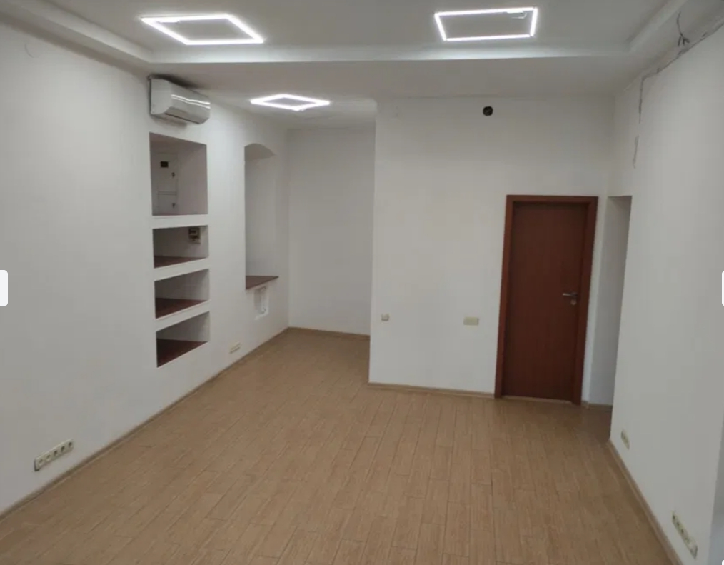 Оренда торговельного приміщення 50 м², Преображенська вул.