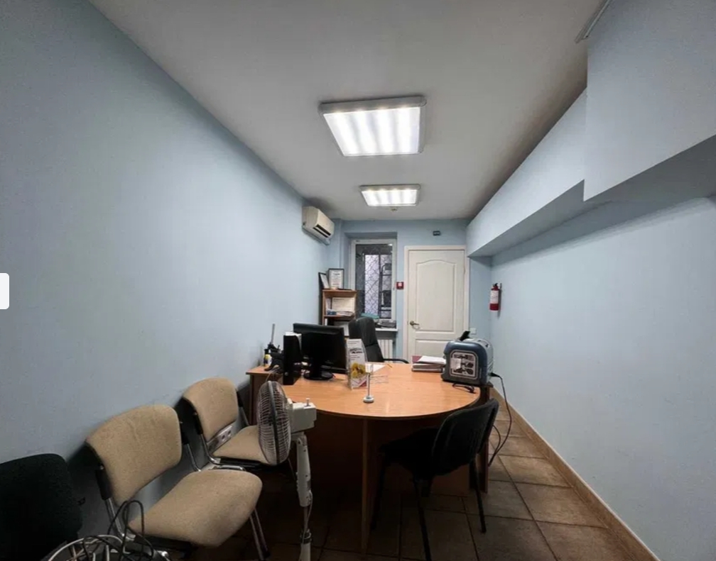 Оренда торговельного приміщення 103 м², Академіка Корольова вул.