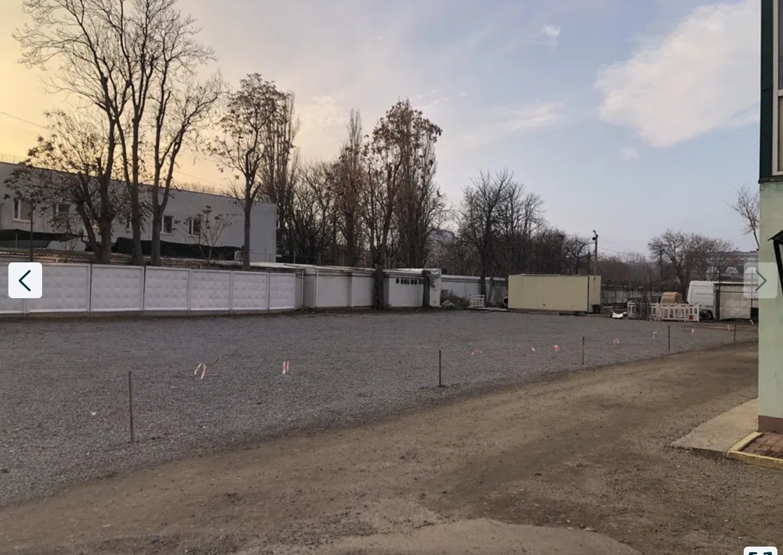 Оренда автосервісу 900 м², Космонавтов вул.
