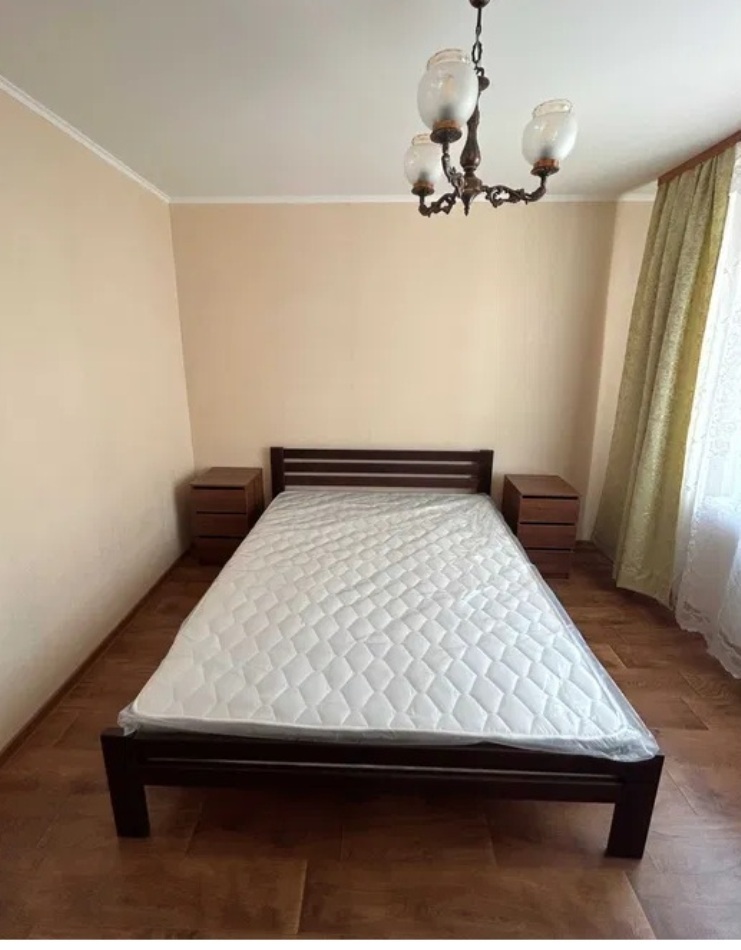 Аренда 2-комнатной квартиры 73 м², Ревуцкого ул.