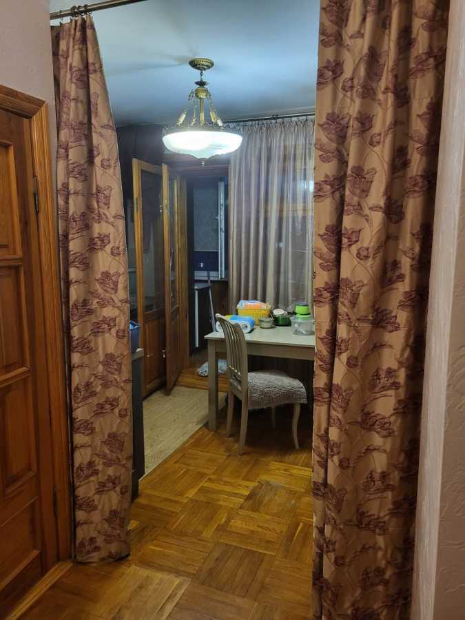 Оренда 2-кімнатної квартири 54 м², Миколи Закревського вул.