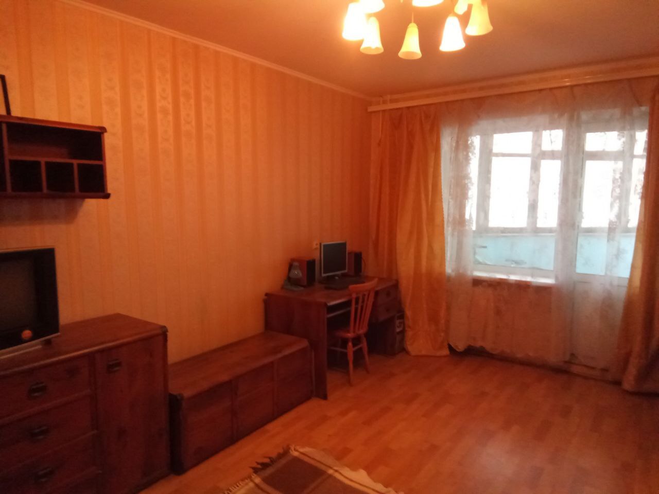 Оренда 3-кімнатної квартири 97 м², Драгоманова вул., 1Г