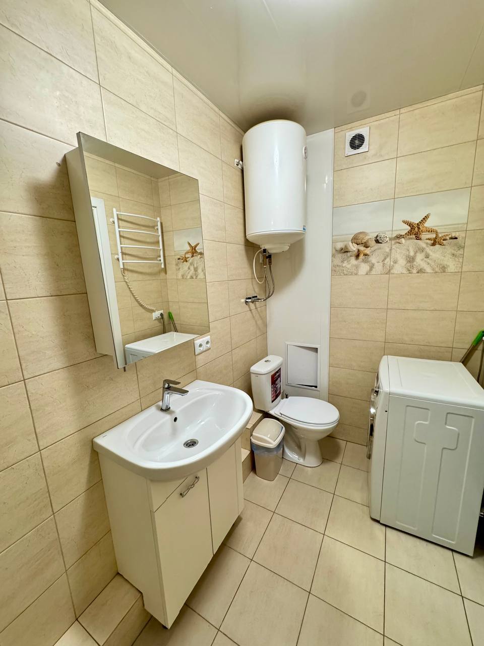 Продаж 1-кімнатної квартири 40 м², Тополь 1 вул., 24