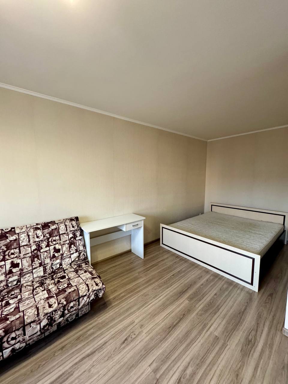 Продаж 1-кімнатної квартири 40 м², Тополь 1 вул., 24