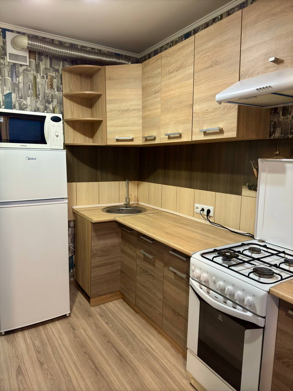 Продаж 1-кімнатної квартири 40 м², Тополь 1 вул., 24