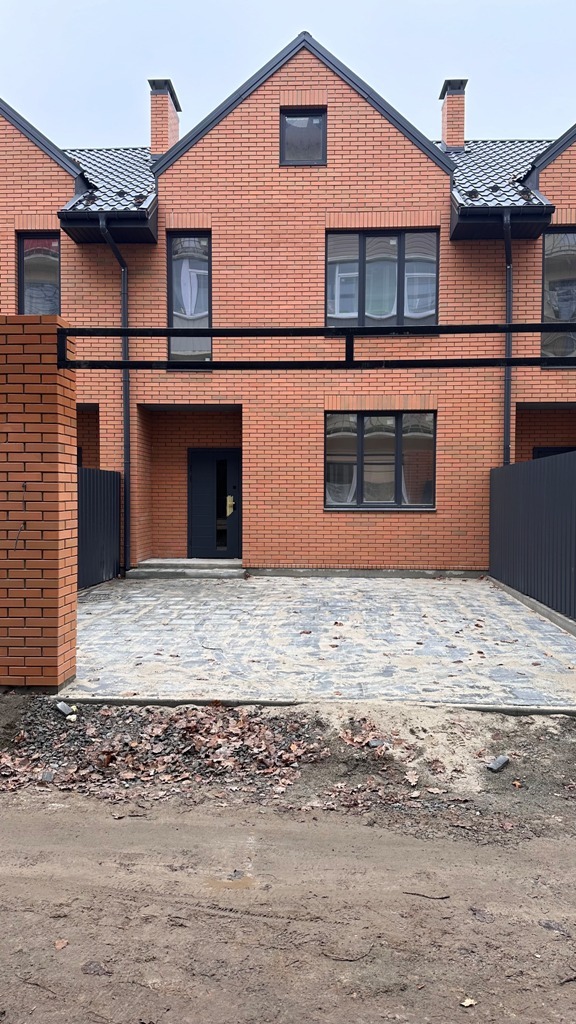 Продаж таунхауса 130 м², Полтавська вул., 31