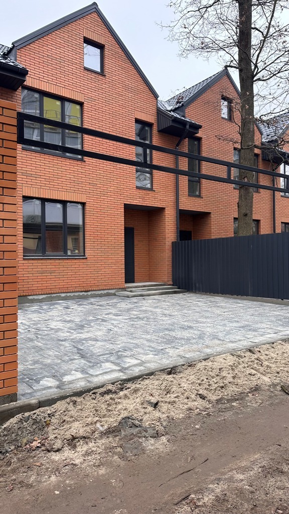 Продаж таунхауса 130 м², Полтавська вул., 31