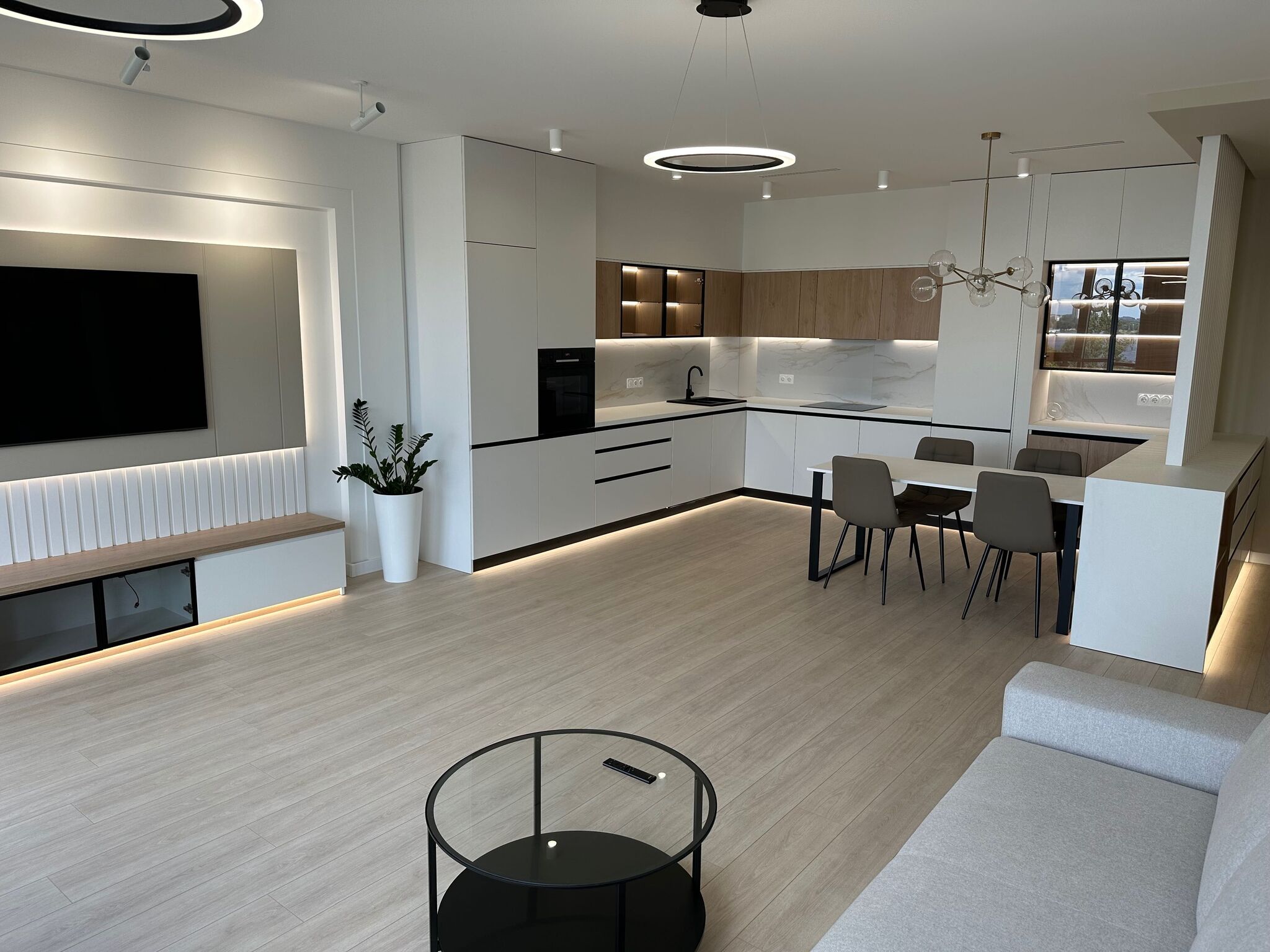 Продаж 2-кімнатної квартири 100 м², Січеславська Набережна вул., 49