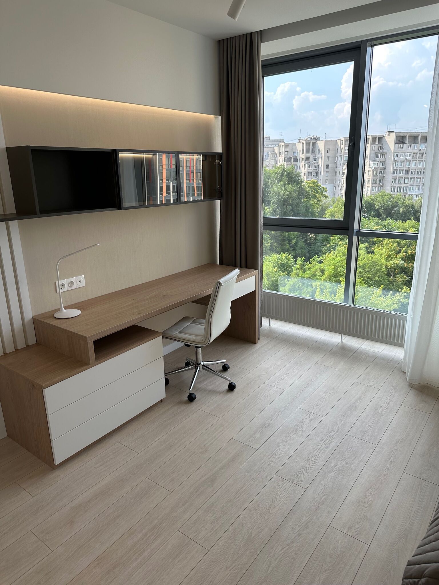 Продаж 2-кімнатної квартири 100 м², Січеславська Набережна вул., 49