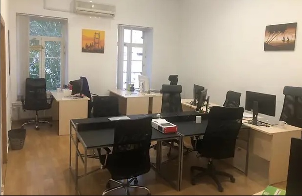 Продажа офиса 470 м², Дмитрия Яворницкого просп., 67