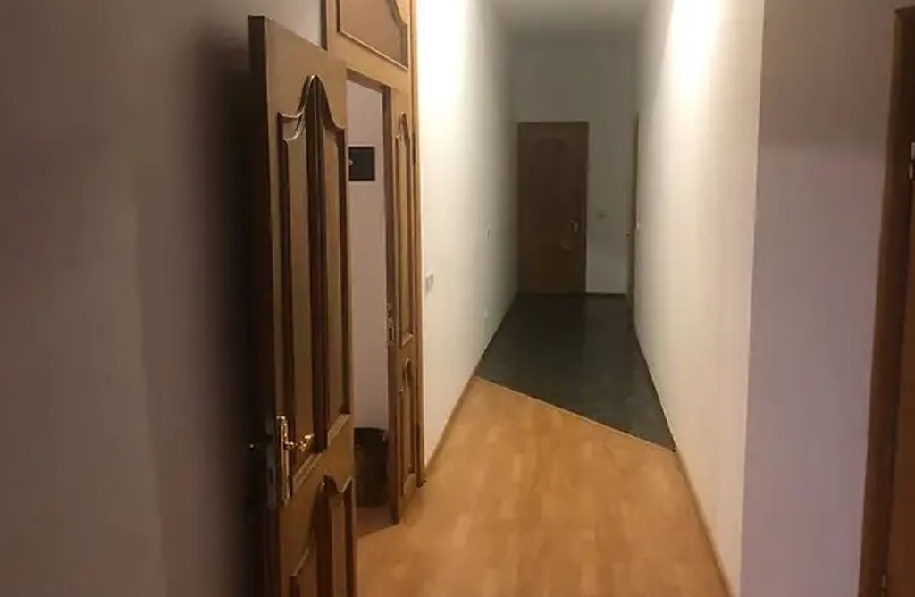 Продажа офиса 470 м², Дмитрия Яворницкого просп., 67