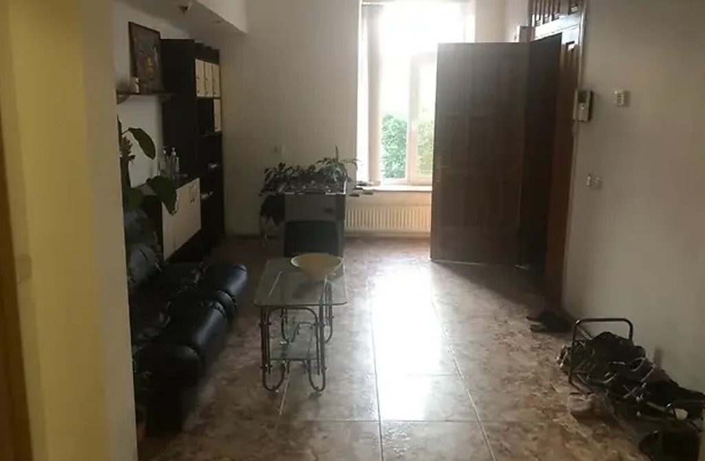 Продажа офиса 470 м², Дмитрия Яворницкого просп., 67