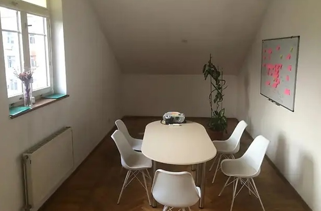 Продажа офиса 470 м², Дмитрия Яворницкого просп., 67