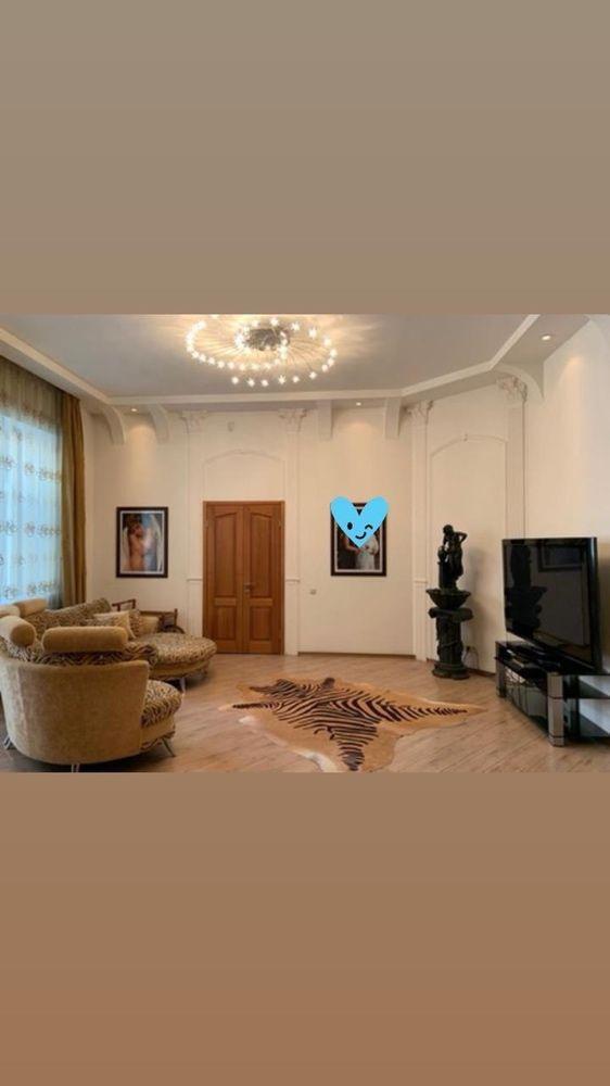 Продажа 3-комнатной квартиры 170 м², Воскресенская ул.