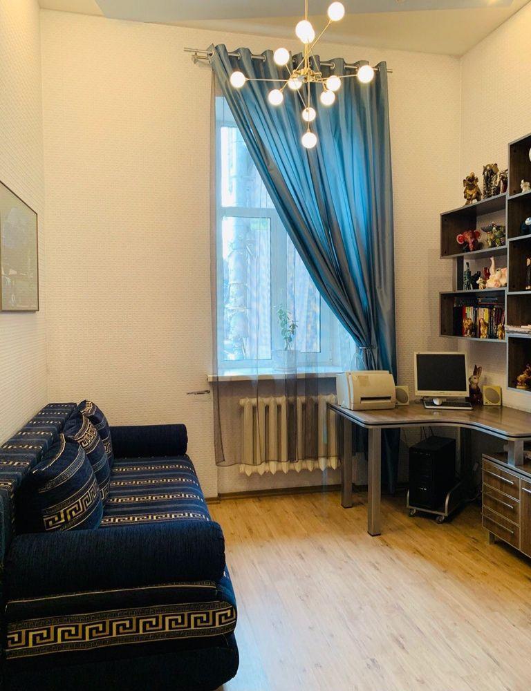 Продажа 3-комнатной квартиры 170 м², Воскресенская ул.