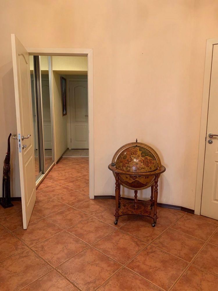 Продажа 3-комнатной квартиры 170 м², Воскресенская ул.
