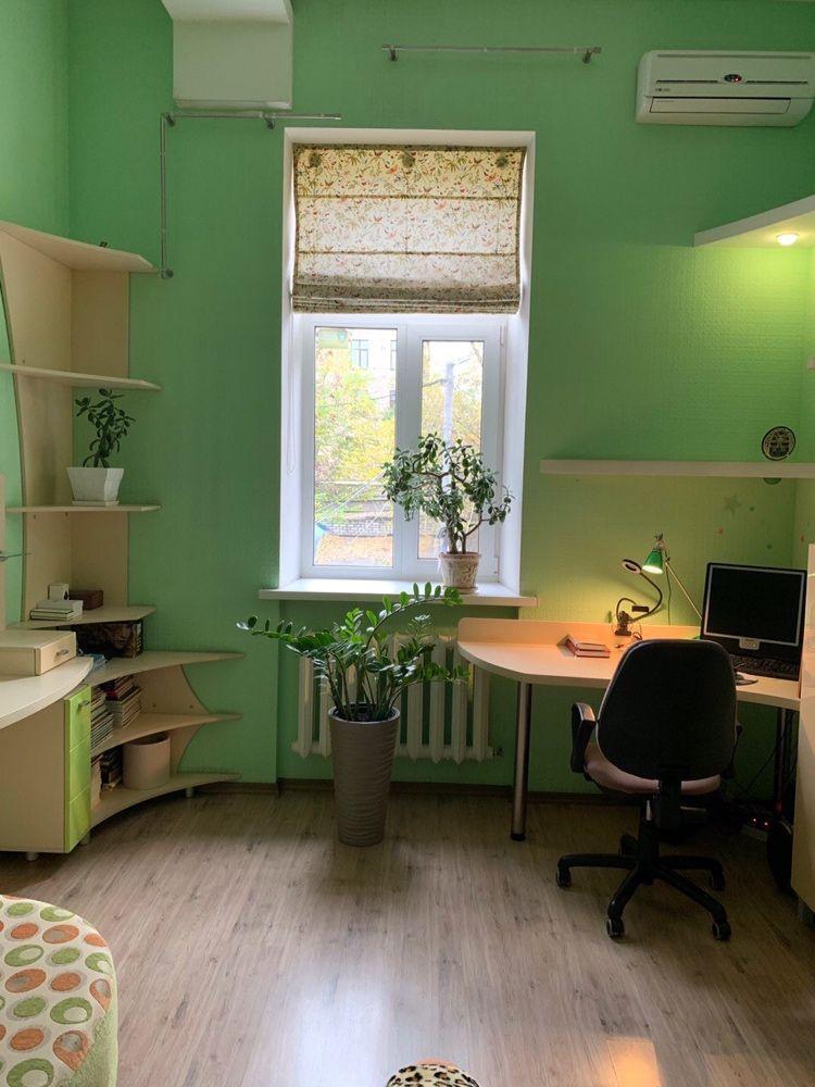 Продажа 3-комнатной квартиры 170 м², Воскресенская ул.