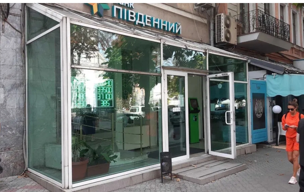 Оренда торговельного приміщення 230 м², Жуковского вул.