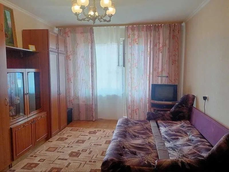 Оренда 1-кімнатної квартири 40 м², Вишняківська вул., 8А